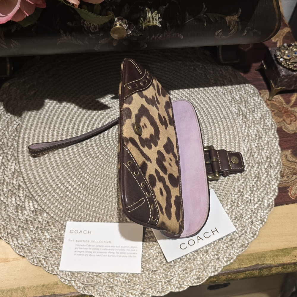 RARE Coach Leopard Print Clutch with Lavendar Suede and Brown Leather Accents - Picture 11 of 15